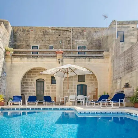 בית הארחה Arkati House *