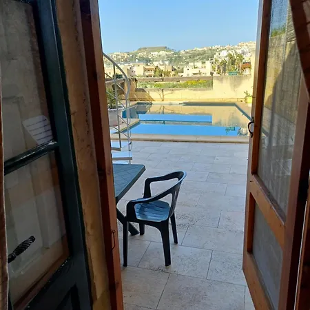 Arkati House בית הארחה Munxar