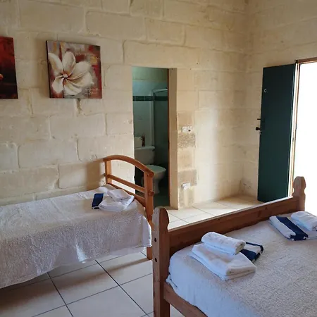 Arkati House * Munxar