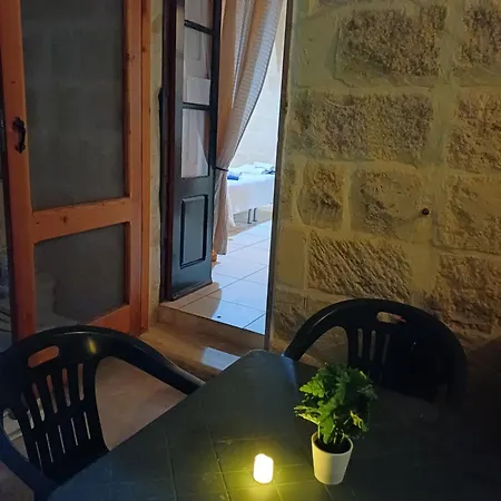 בית הארחה Arkati House