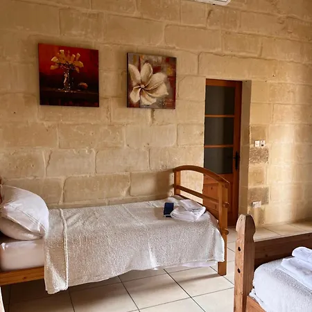 Arkati House Gæstehus Munxar