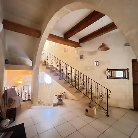 Arkati House Guest house *