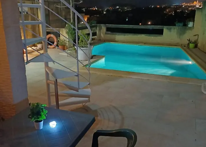 Pensión Arkati House Munxar