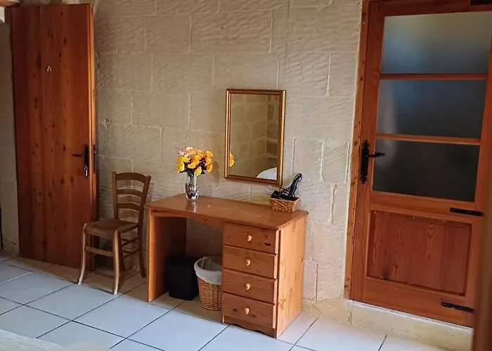 Arkati House * Munxar