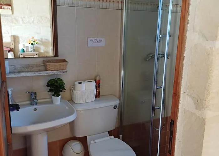 Pensión Arkati House *