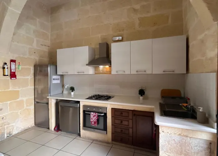 Pensión Arkati House Munxar